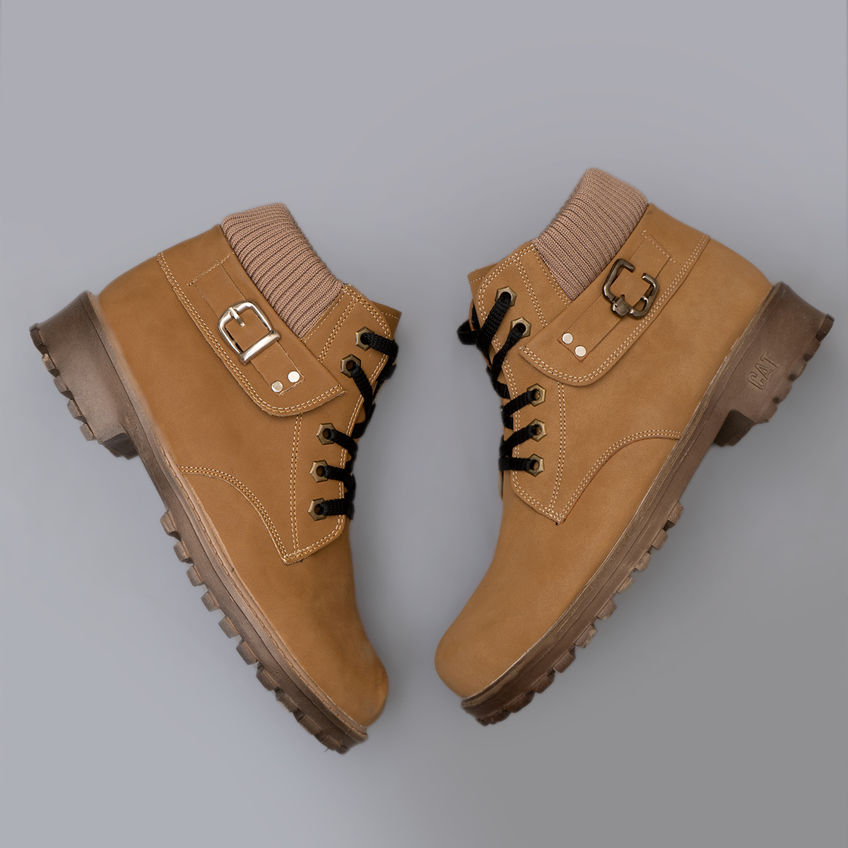 نیم بوت زنانه کرم مدل navi